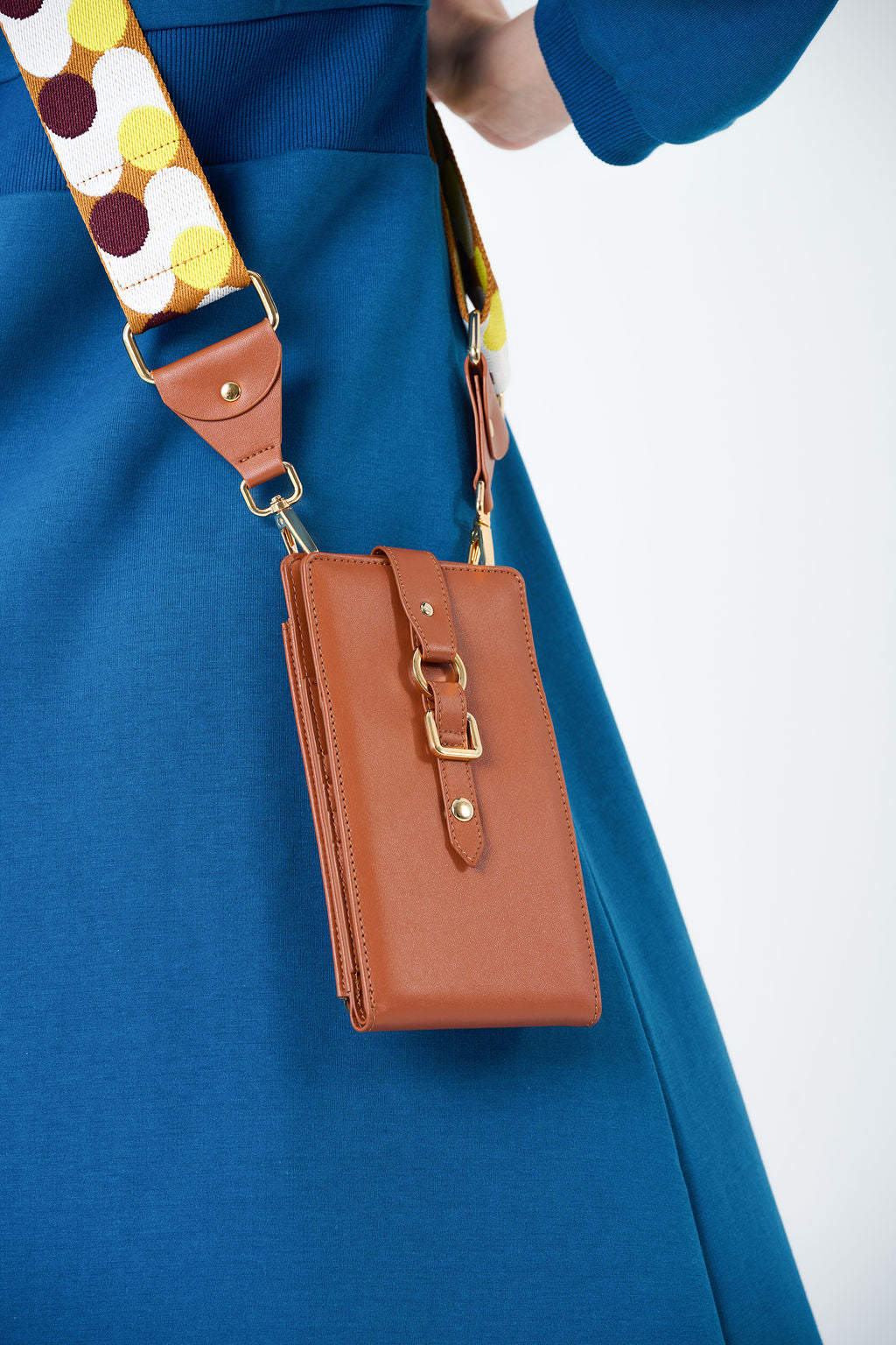 CarryOn Thursday Phone Wallet Bag – Brown Leather Crossbody with Gold Strap