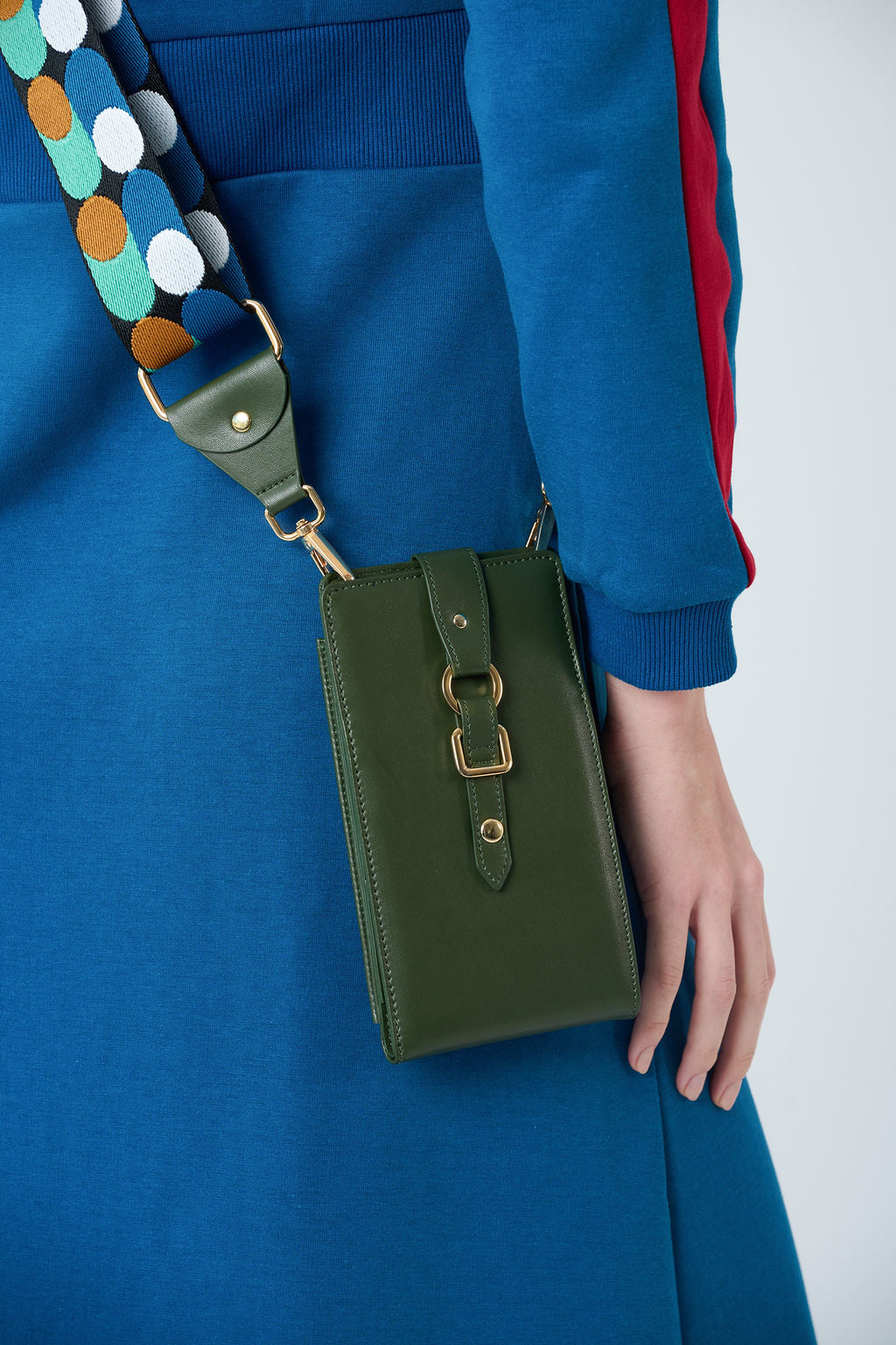 CarryOn FRIDAY Phone Wallet Bag – Green Leather Crossbody with Gold Straps