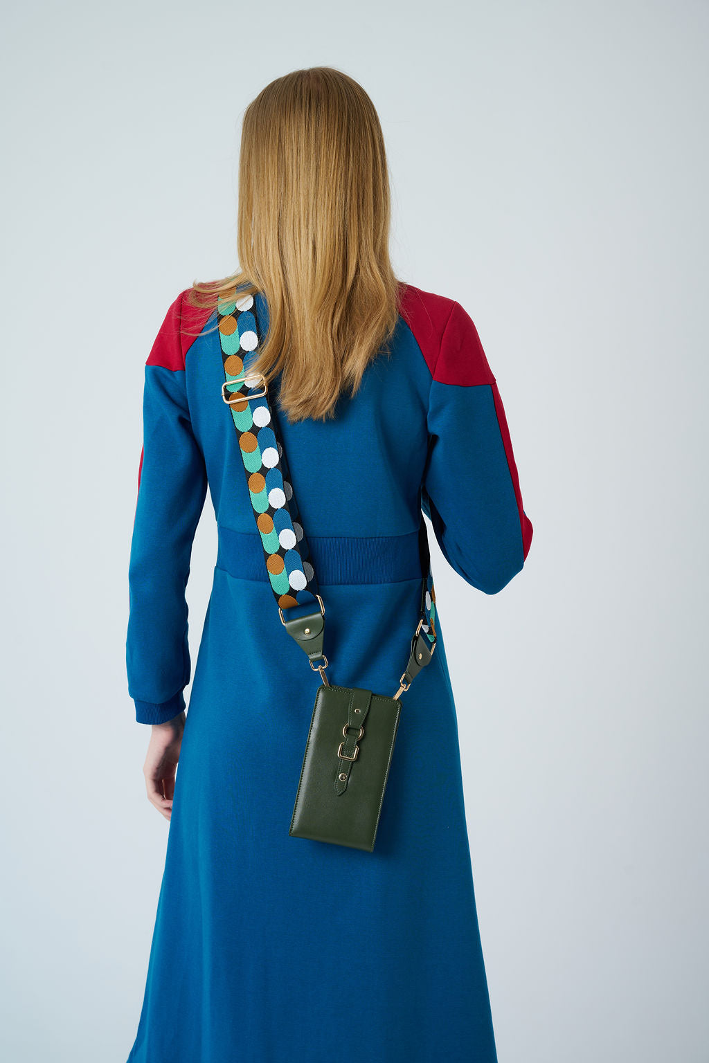 CarryOn FRIDAY Phone Wallet Bag – Green Leather Crossbody with Gold Straps