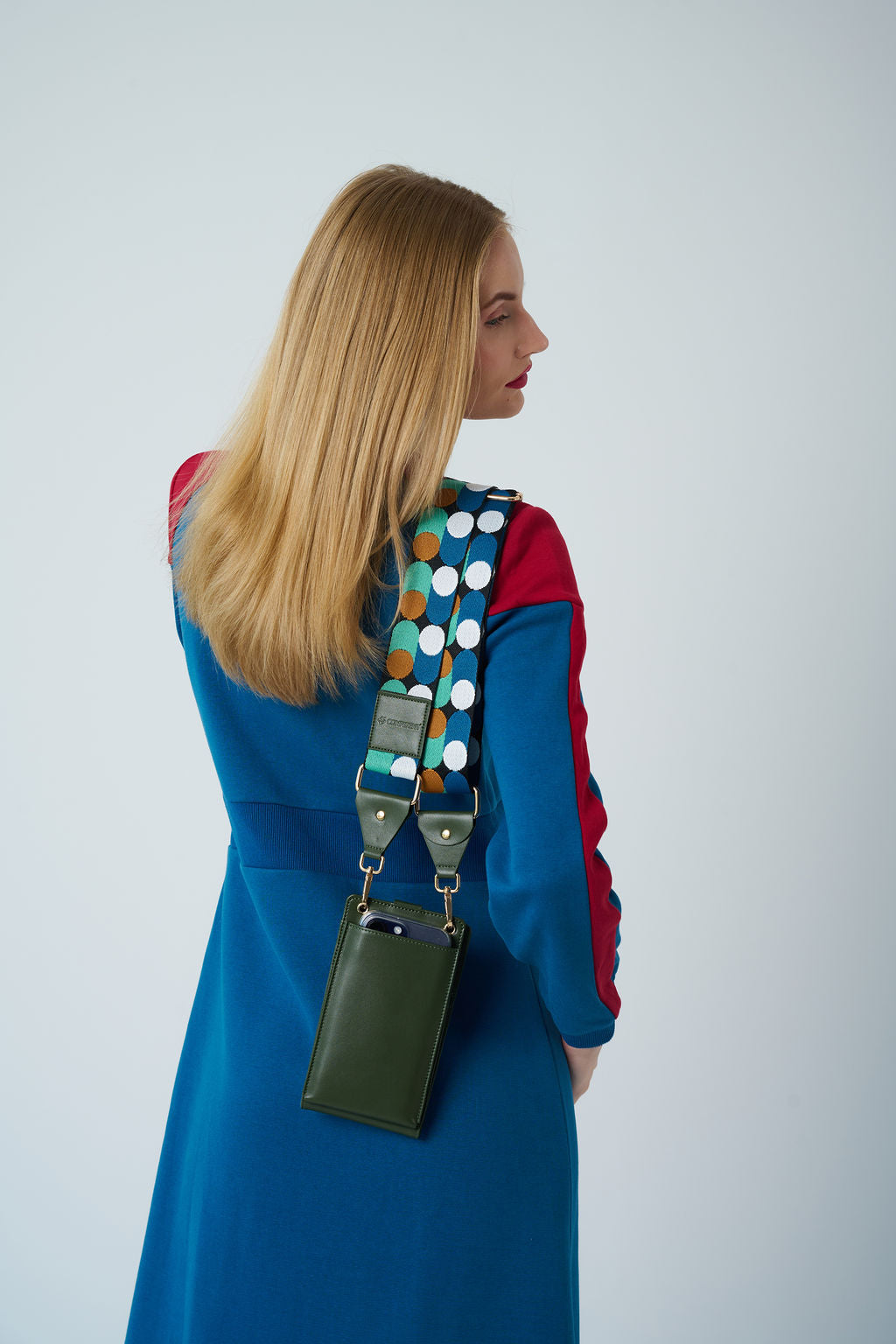 CarryOn FRIDAY Phone Wallet Bag – Green Leather Crossbody with Gold Straps
