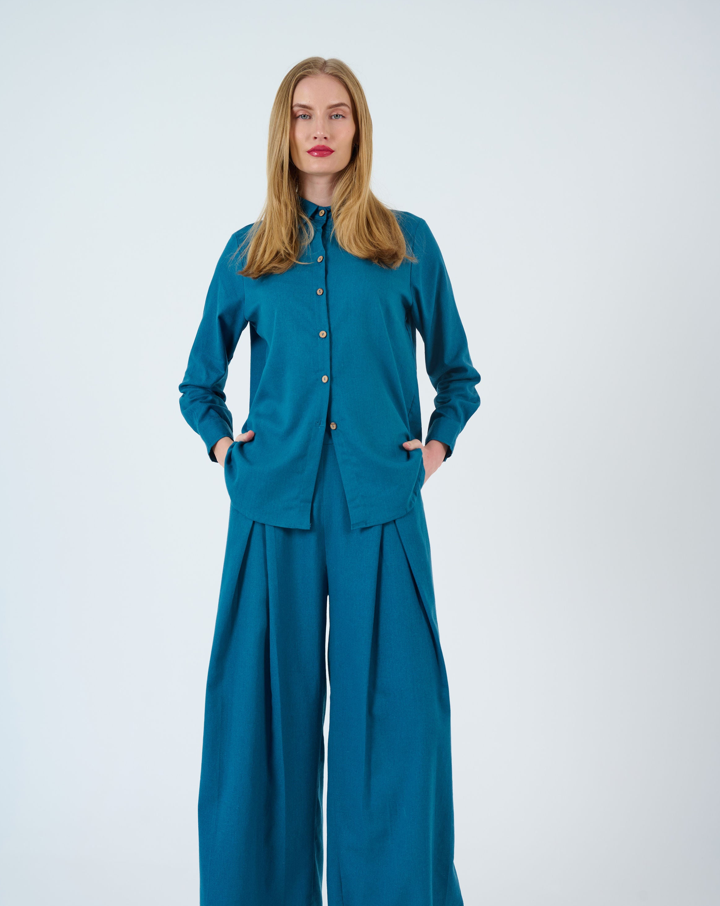 CONFIDENT Linen Tailored Set for women featuring a tailored linen top and wide-leg pants in teal blue