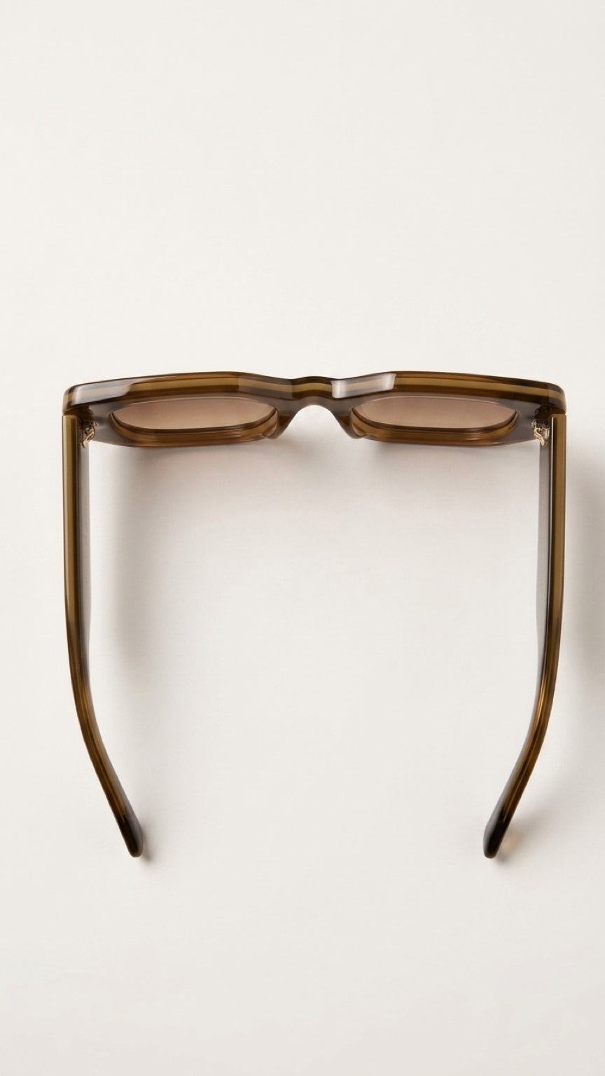Rear view of CONFILVARO brown tortoiseshell-effect rectangle sunglasses showing the temples
